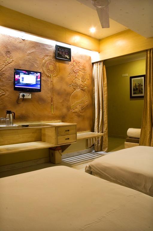 Parklane Hotel Mysore Kamer foto